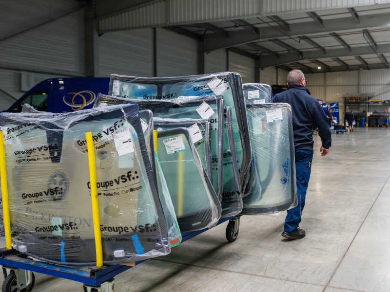 La livraison urgente des pièces détachées auto avec les Transports France Alliance